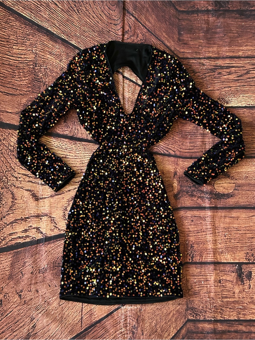 Black Sequin Long-Sleeve V-Neck Party Dress